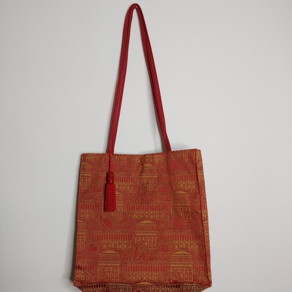 Beautiful Red Orange Unique Colonial Print Tote Bag with Red Tassle - Picture 15 of 16